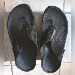 Ashley Stewart Solelyft Comfort Flip Flops Black Sparkle Bling 11W